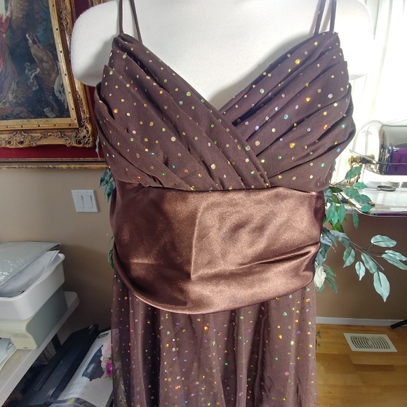 SEQUIN/TULE LIGHT AIRY DRESS BY JESSICA SZ L - Picture 2 of 5